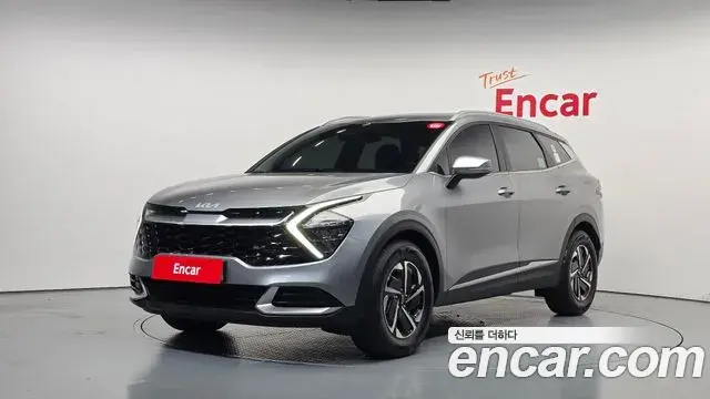 Kia Sportage 2023 — Фото 1/20