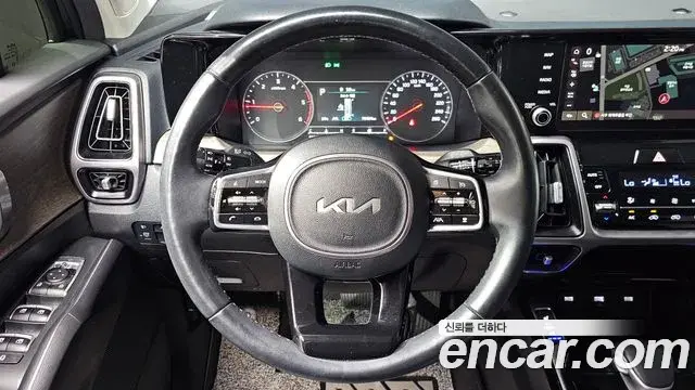 Kia Sorento 2023 — Фото 13/20