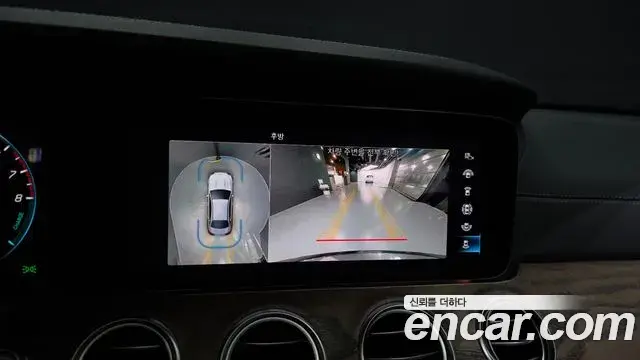 Mercedes-Benz E-Class 2021 — Фото 15/20