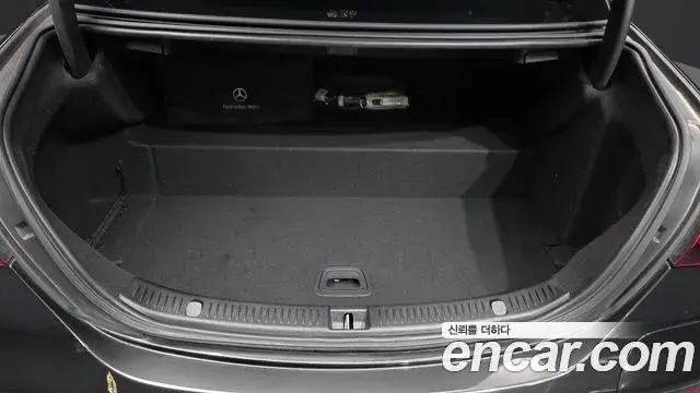 Mercedes-Benz E-Class 2021 — Фото 20/20