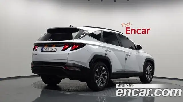 Hyundai The New Tucson 2022 — Фото 2/20