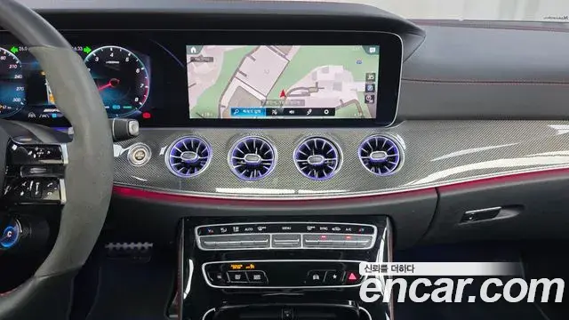 Mercedes-Benz E-Class 2021 — Photo 13/20