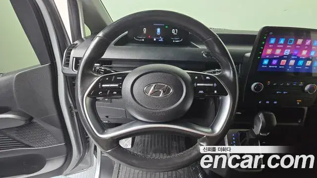 Hyundai Staria 2022 — Фото 12/20