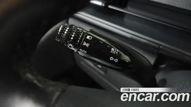 Hyundai Staria 2022 — Фото 17/20