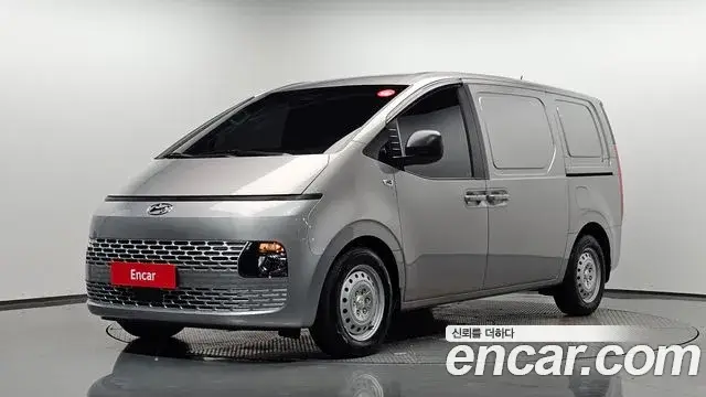 Hyundai Staria, 2023