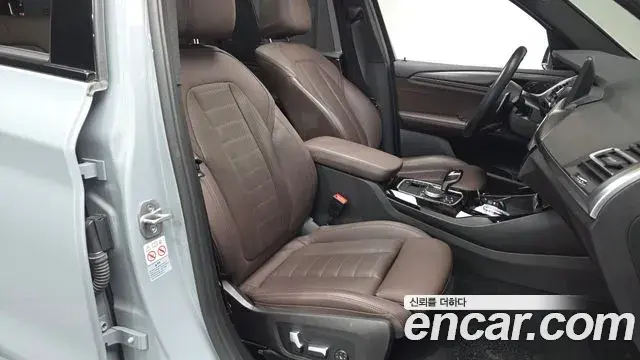 BMW X3 2022 — Фото 10/20