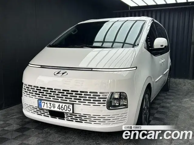 Hyundai Staria, 2024