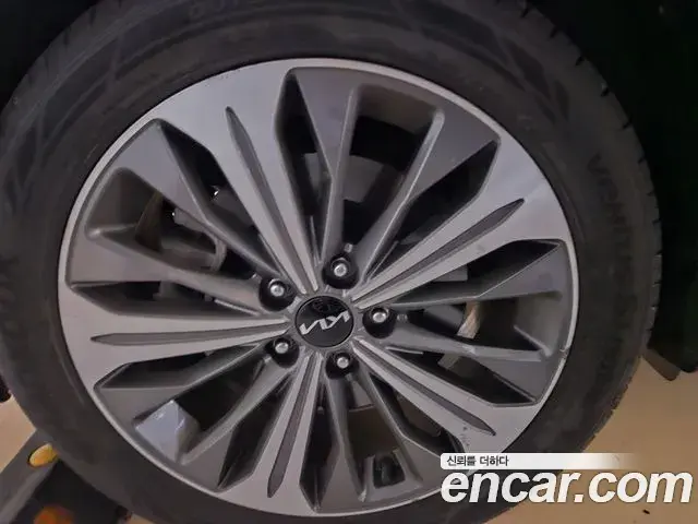 Kia K8 2021 — Photo 4/12