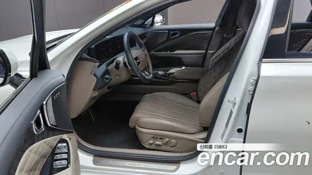 Kia K8 2022 — Şəkil 10/20