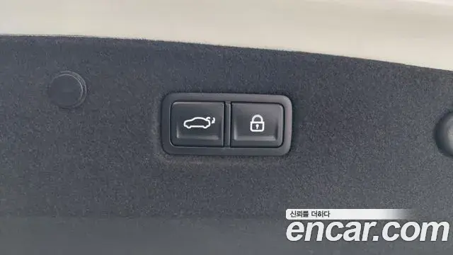 Kia K8 2022 — Şəkil 16/20