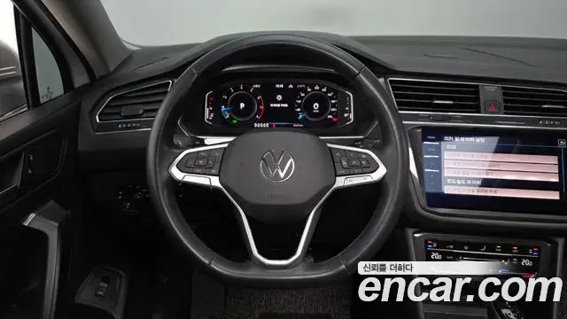 Volkswagen Tiguan Allspace 2023 — Фото 14/20