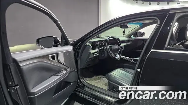 Kia K8 2022 — Şəkil 10/20