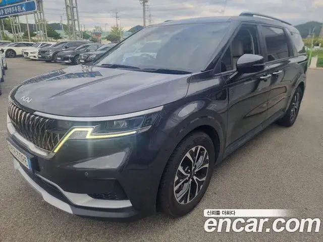 Kia Carnival 2023 — Şəkil 9/18