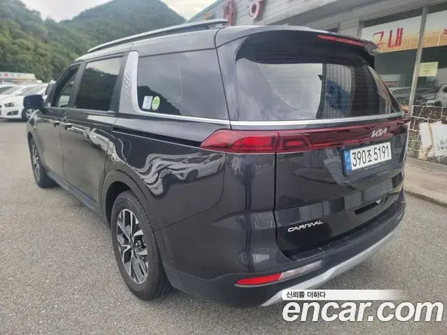 Kia Carnival 2023 — Şəkil 4/18