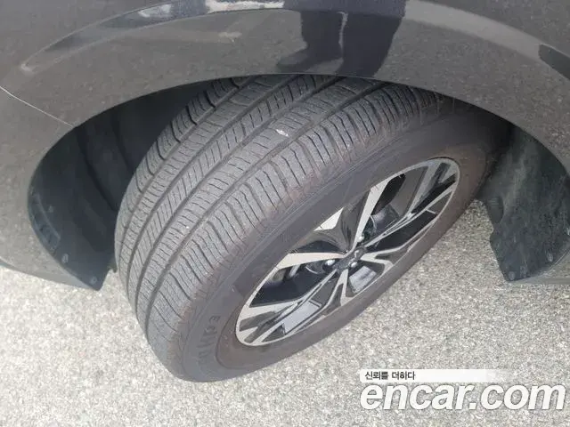 Kia Carnival 2023 — Şəkil 17/18