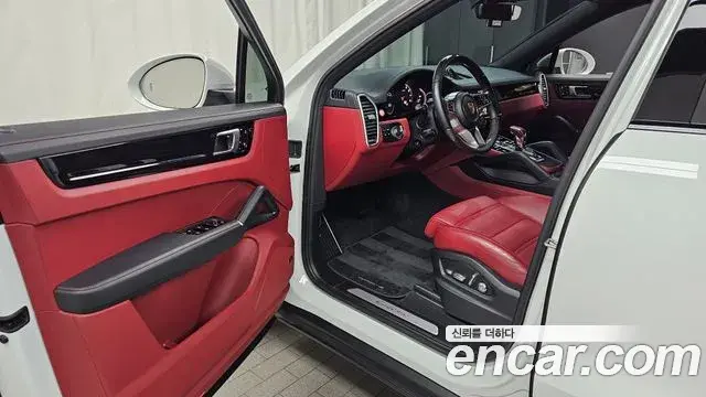 Porsche Cayenne 2021 — Şəkil 9/20