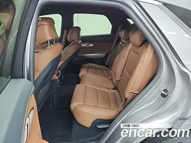 Genesis GV70 2021 — Photo 12/20