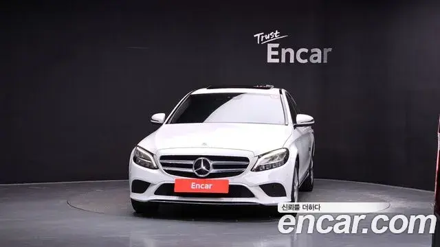 Mercedes-Benz C-Class 2019 — Фото 3/20