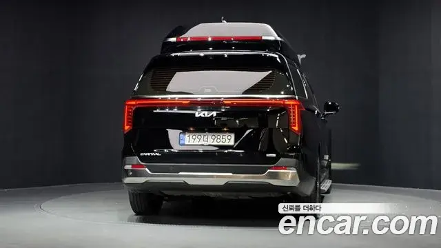 Kia Carnival 2025 — Şəkil 18/34