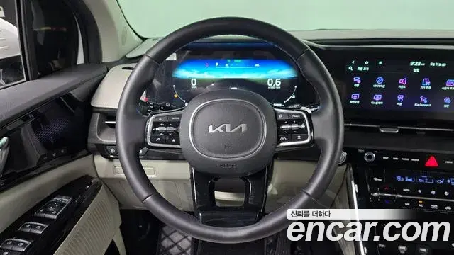Kia Carnival 2023 — Фото 13/20