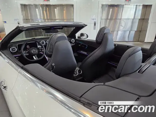 Mercedes-Benz CLE-Class 2025 — Photo 9/19