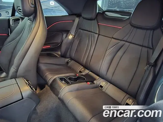 Mercedes-Benz CLE-Class 2025 — Photo 17/19