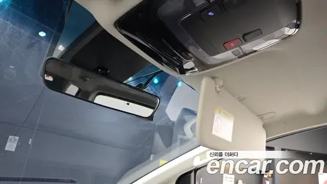 Hyundai Staria 2026 — Photo 20/20