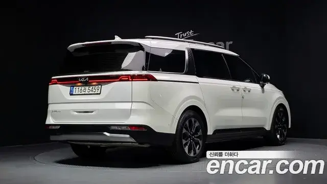 Kia Carnival 2023 — Şəkil 2/20