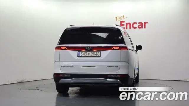 Kia Carnival 2021 — Photo 4/20