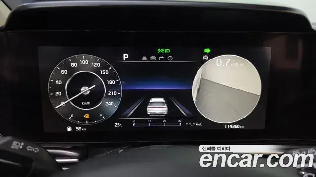 Kia Carnival 2021 — Photo 8/20