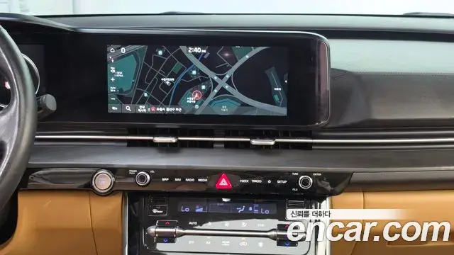 Kia Carnival 2021 — Photo 14/20