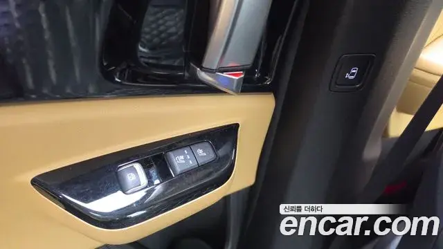 Kia Carnival 2021 — Photo 19/20