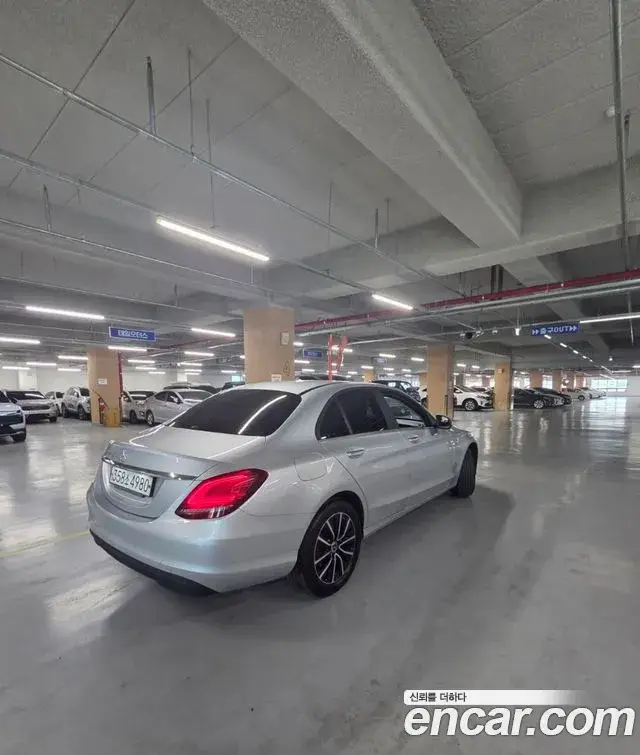 Mercedes-Benz C-Class, 2019