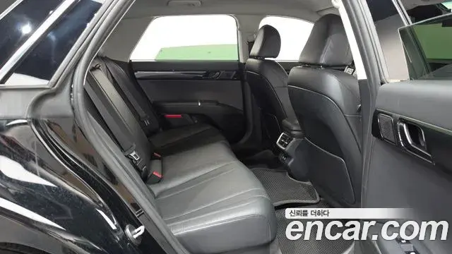Hyundai Grandeur 2022 — Фото 11/20