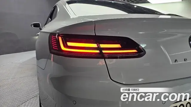 Volkswagen Arteon 2019 — Photo 12/30