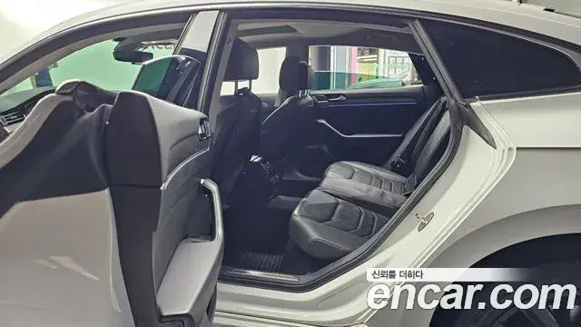 Volkswagen Arteon 2019 — Photo 21/30