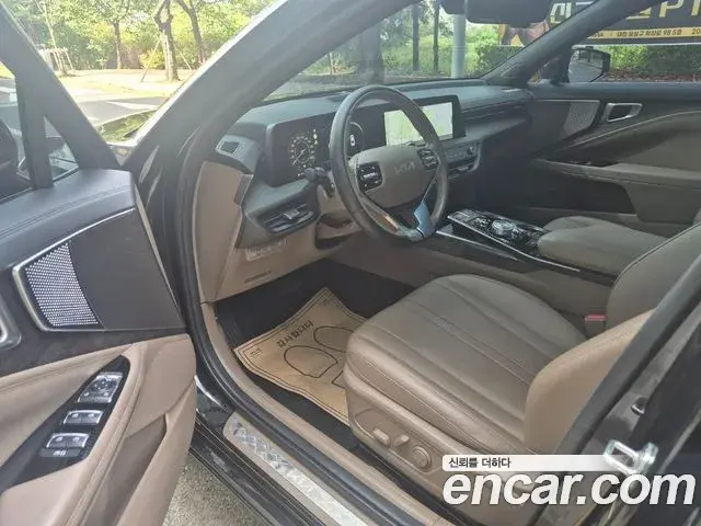 Kia K8 2022 — Photo 10/20