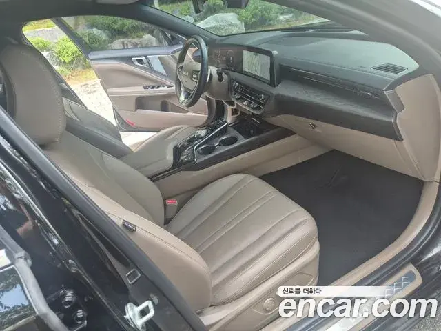 Kia K8 2022 — Photo 8/20