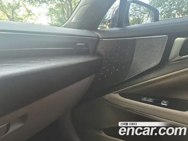 Kia K8 2022 — Photo 16/20