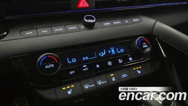 Hyundai Avante 2021 — Фото 19/20