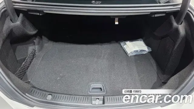 Mercedes-Benz E-Class 2021 — Şəkil 20/20