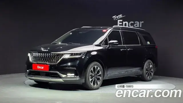Kia Carnival 2023 — ფოტო 1/20