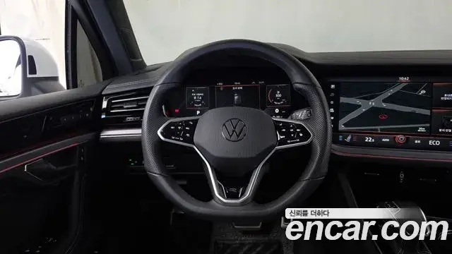 Volkswagen Touareg 2023 — Photo 28/36