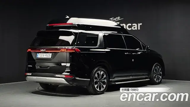 Kia Carnival 2022 — Фото 1/20