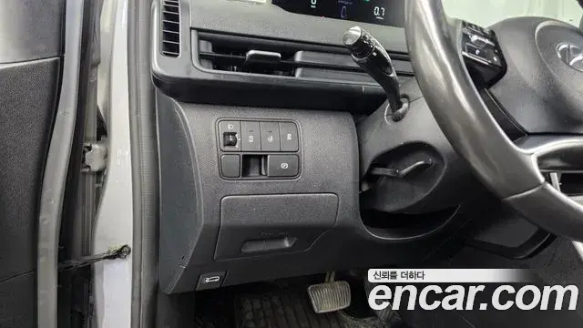 Hyundai Staria 2022 — Şəkil 16/20
