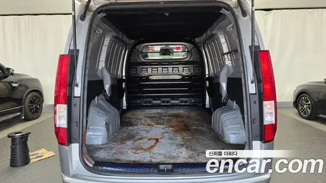 Hyundai Staria 2022 — Şəkil 20/20