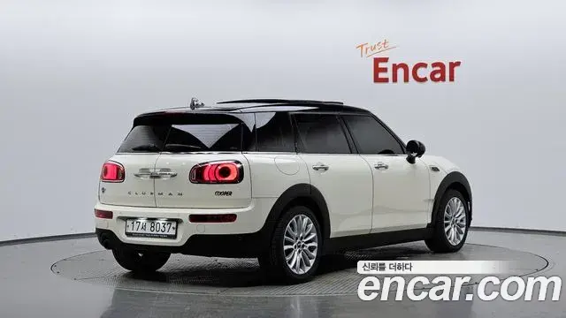 Mini Cooper Clubman 2018 — Photo 2/20