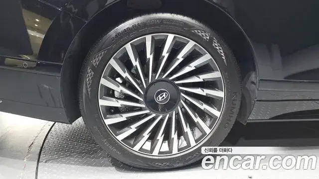 Hyundai Grandeur 2022 — Photo 5/20
