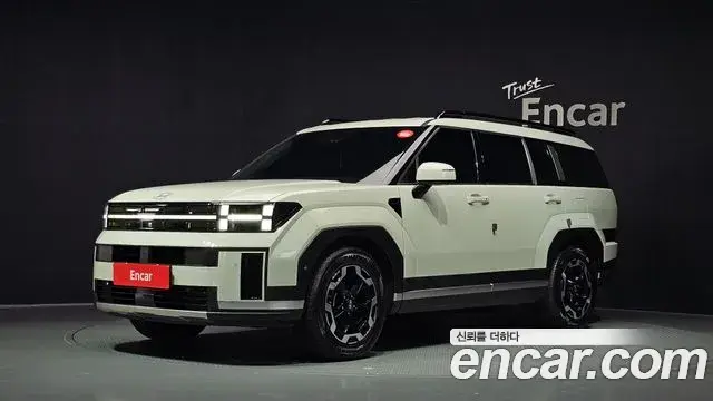 Hyundai Santa Fe 2023 — Photo 1/20