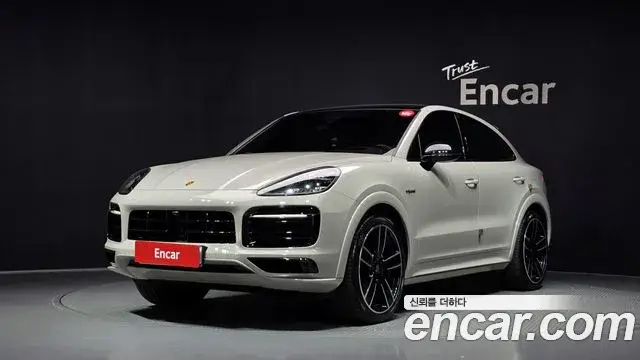 Porsche Cayenne, 2022